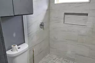 9010 Linda Vista Rd, Houston, TX 77078 - Photo 13