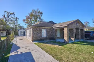 9010 Linda Vista Rd, Houston, TX 77078 - Photo 3