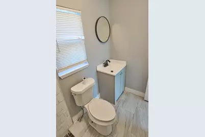 9010 Linda Vista Road, Houston, TX 77078 - Photo 23