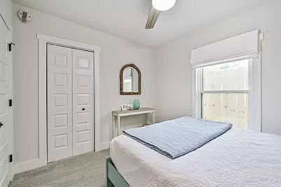 1615 Avenue L, Galveston, TX 77550 - Photo 27