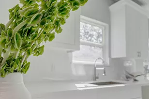 6705 Roanoke St, Houston, TX 77028 - Photo 1