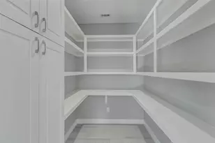 6705 Roanoke St, Houston, TX 77028 - Photo 11