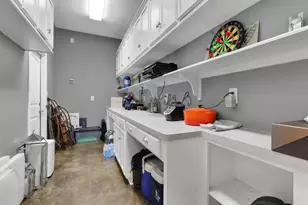 334 Sunset Dr, Livingston, TX 77351 - Photo 37