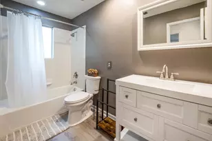 14 N Flickering Sun Cir, The Woodlands, TX 77382 - Photo 27