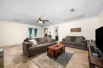 209 Hillcrest Drive, Conroe, TX 77303 - Photo 13