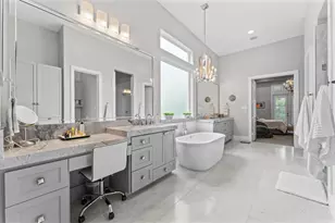 4927 Jason St, Houston, TX 77096 - Photo 9