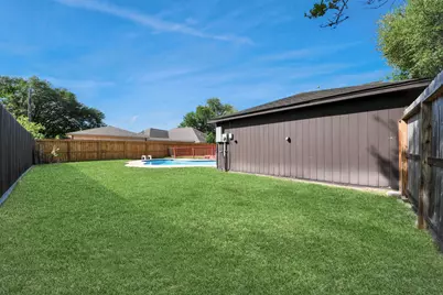 12203 Wrenthorpe Drive, Houston, TX 77031 - Photo 39