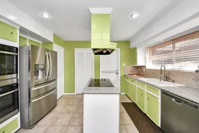 12203 Wrenthorpe Drive, Houston, TX 77031 - Photo 23