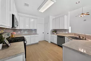13910 Sunset View Dr, Houston, TX 77083 - Photo 7