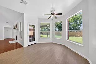 13910 Sunset View Dr, Houston, TX 77083 - Photo 9