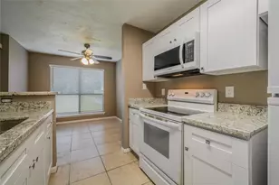 8481 Sands Point Dr, Houston, TX 77036 - Photo 3
