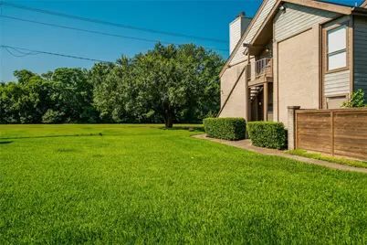 8481 Sands Point Drive, Houston, TX 77036 - Photo 9