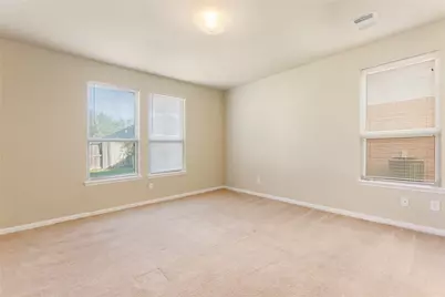 5310 Meadow Canyon Drive, Sugar Land, TX 77479 - Photo 17