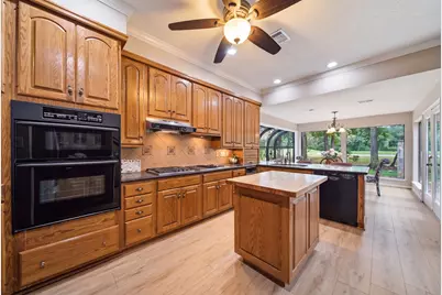 2715 Timberjack Place, The Woodlands, TX 77380 - Photo 7