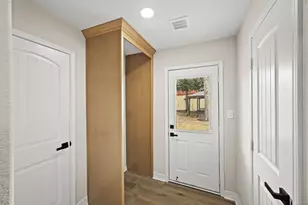 3011 Freshmeadows Dr, Houston, TX 77063 - Photo 41