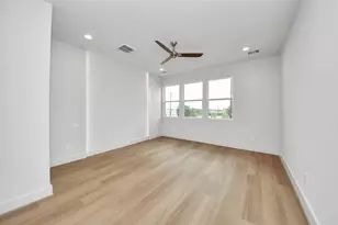 3003A Ventas Dr, Houston, TX 77047 - Photo 15