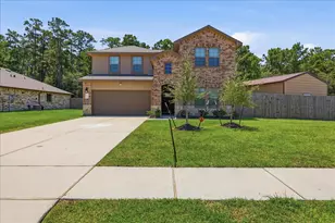 115 Little Spg Ct, Anahuac, TX 77514 - Photo 1