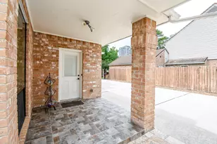 723 Plainwood Dr, Houston, TX 77079 - Photo 45
