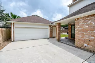 723 Plainwood Dr, Houston, TX 77079 - Photo 43