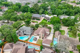 723 Plainwood Dr, Houston, TX 77079 - Photo 47