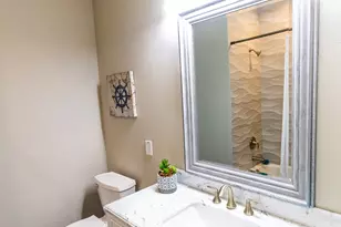 507 E Foley St, Alvin, TX 77511 - Photo 15