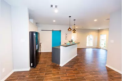 507 E Foley Street, Alvin, TX 77511 - Photo 5