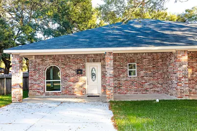 507 E Foley Street, Alvin, TX 77511 - Photo 23