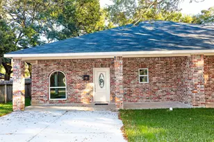507 E Foley St, Alvin, TX 77511 - Photo 23