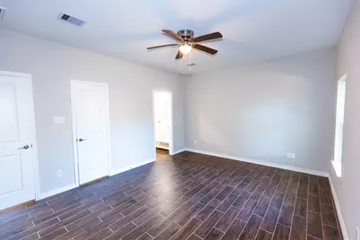 507 E Foley Street, Alvin, TX 77511 - Photo 13