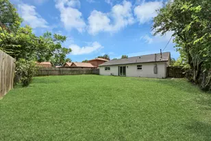 11823 Leitrim Way, Houston, TX 77047 - Photo 25