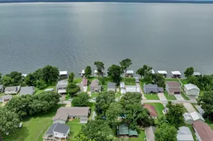 683 Water View Dr, Livingston, TX 77351 - Photo 1