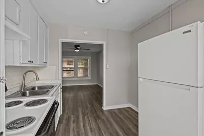 900 Texas Avenue #59, Texas City, TX 77590 - Photo 5