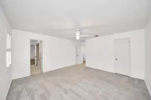354 Knipp Rd, Houston, TX 77024 - Photo 23