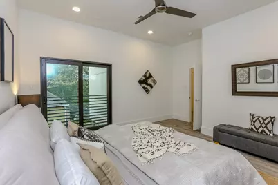3404 Saltus Street #B, Houston, TX 77003 - Photo 25