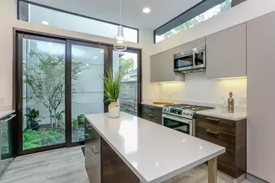 3404 Saltus Street #B, Houston, TX 77003 - Photo 17