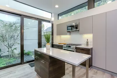 3404 Saltus Street #B, Houston, TX 77003 - Photo 13