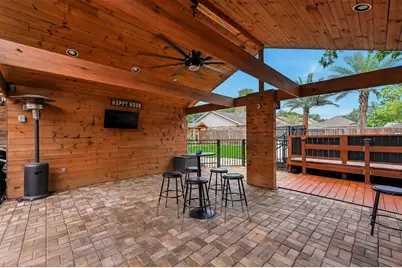1018 Londonderry Avenue, Friendswood, TX 77546 - Photo 29