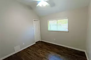 3821 Pin Oak Dr N, Pearland, TX 77581 - Photo 11