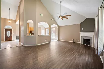 406 Stockbridge Lane, Dickinson, TX 77539 - Photo 13