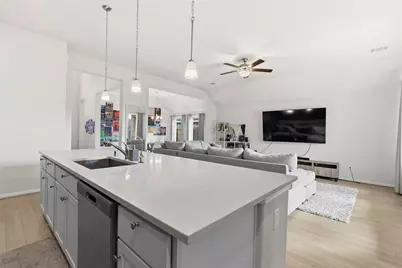 2602 Arbor Edge Crossing, Texas City, TX 77568 - Photo 11