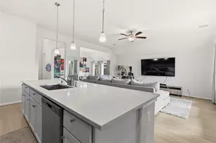 2602 Arbor Edge Crossing, Texas City, TX 77568 - Photo 11