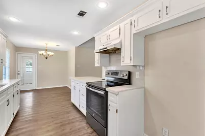 13050 Westchester Lane, Beaumont, TX 77713 - Photo 11