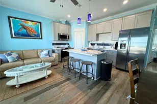 1411 12th St, Galveston, TX 77550 - Photo 33