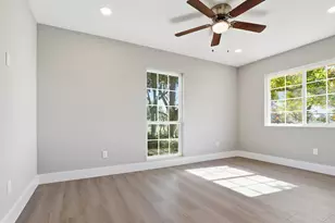 301 Brown Dr, Texas City, TX 77591 - Photo 5