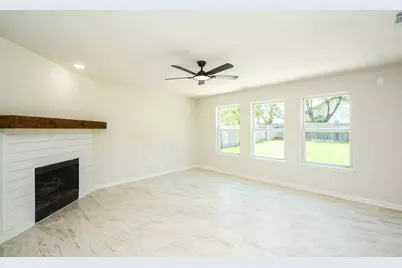 21122 Amber Crossing Drive, Richmond, TX 77406 - Photo 3