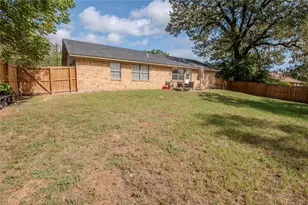 803 Woolley Cir, Crockett, TX 75835 - Photo 17