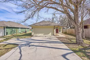1807 Nuches Ln, Bryan, TX 77803 - Photo 3