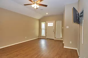 1807 Nuches Ln, Bryan, TX 77803 - Photo 5