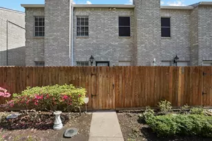17641 Red Oak Dr, Houston, TX 77090 - Photo 9