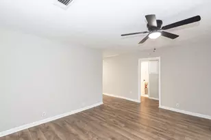 2523 S Broadway St, La Porte, TX 77571 - Photo 9